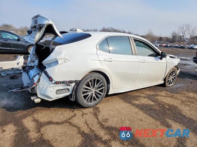 Trzecie zdjęcie samochodu z tyłu: 2021 TOYOTA CAMRY SE VIN:4T1G11AK6MU405792 - miniatura