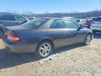 Trzecie zdjęcie samochodu z tyłu: 2001 LEXUS ES 300 VIN:JT8BF28G010340706 - miniatura