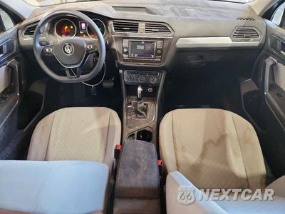 Zdjęcie 8 z 11 samochodu: 2020 VOLKSWAGEN TIGUAN S VIN:3VV1B7AX2LM156756 - miniatura
