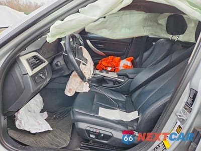 Zdjęcie 7 z 12 samochodu: 2014 BMW 320 VIN:WBA3C3G56ENS68663 - miniatura