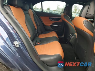 Zdjęcie 10 z 13 samochodu: 2024 MERCEDES-BENZ C 300 VIN:W1KAF4GB8RR200768 - miniatura