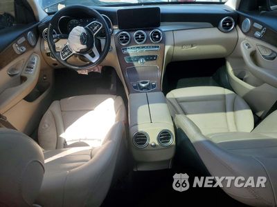 Zdjęcie 8 z 14 samochodu: 2019 MERCEDES-BENZ C 300 4MATIC VIN:55SWF8EB0KU316423 - miniatura