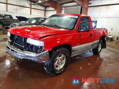 2000 CHEVROLET SILVERADO K1500 1GCEK14V1YZ316588 - główne zdjęcie licytacji z USA - miniatura