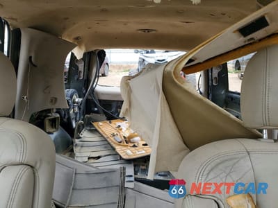 Zdjęcie 10 z 13 samochodu: 2005 CHEVROLET TAHOE C1500 VIN:1GNEC13T85R167936 - miniatura