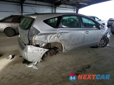 Trzecie zdjęcie samochodu z tyłu: 2013 TOYOTA PRIUS V VIN:JTDZN3EUXD3193025 - miniatura