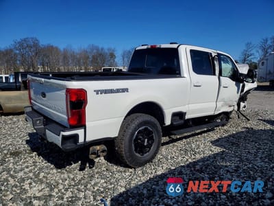 Trzecie zdjęcie samochodu z tyłu: 2025 FORD F350 SUPER DUTY VIN:1FT8W3BM5SEE07840 - miniatura