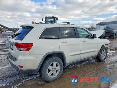 Trzecie zdjęcie samochodu z tyłu: 2012 JEEP GRAND CHEROKEE LAREDO VIN:1C4RJFAG9CC174655 - miniatura