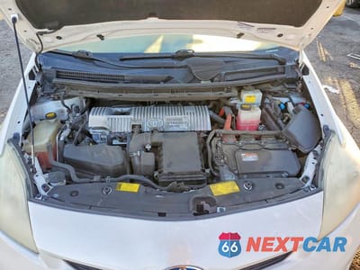 Zdjęcie 11 z 12 samochodu: 2013 TOYOTA PRIUS TWO VIN:JTDKN3DU7D5691318 - miniatura