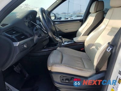 Zdjęcie 7 z 13 samochodu: 2013 BMW X5 XDRIVE35I VIN:5UXZV4C55D0E08492 - miniatura