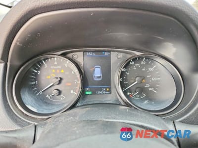 Zdjęcie 9 z 13 samochodu: 2018 NISSAN ROGUE S VIN:KNMAT2MT2JP557433 - miniatura