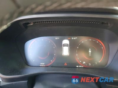 Zdjęcie 9 z 12 samochodu: 2022 VOLVO XC40 T5 MOMENTUM VIN:YV4162UK1N2759551 - miniatura