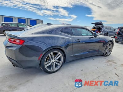 Trzecie zdjęcie samochodu z tyłu: 2018 CHEVROLET CAMARO LT VIN:1G1FB1RS9J0116547 - miniatura
