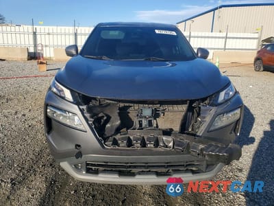 Piąte zdjęcie samochodu w środku: 2021 NISSAN ROGUE SV VIN:5N1AT3BA8MC681916 - miniatura