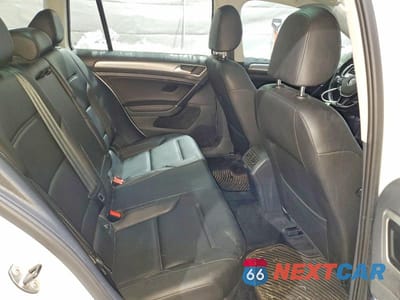Zdjęcie 10 z 12 samochodu: 2016 VOLKSWAGEN GOLF SPORTWAGEN S VIN:3VWC17AU4GM504964 - miniatura