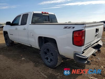 Drugie zdjęcie samochodu z przodu: 2016 CHEVROLET SILVERADO K1500 LT VIN:1GCVKREC8GZ235341 - miniatura