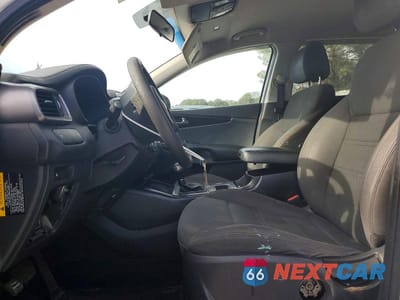 Zdjęcie 7 z 12 samochodu: 2016 KIA SORENTO LX VIN:5XYPGDA50GG006882 - miniatura