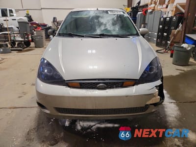 Piąte zdjęcie samochodu w środku: 2002 FORD FOCUS SVT VIN:3FAHP39522R191119 - miniatura