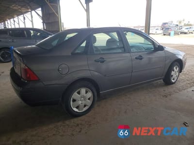 Trzecie zdjęcie samochodu z tyłu: 2006 FORD FOCUS ZX4 VIN:1FAFP34N96W250491 - miniatura
