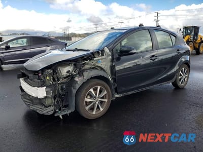 2018 TOYOTA PRIUS C JTDKDTB31J1605629 - główne zdjęcie licytacji z USA - miniatura