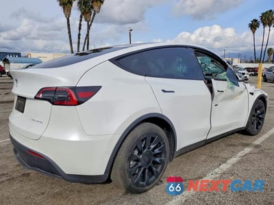 Trzecie zdjęcie samochodu z tyłu: 2021 TESLA MODEL Y VIN:5YJYGDEEXMF198698 - miniatura