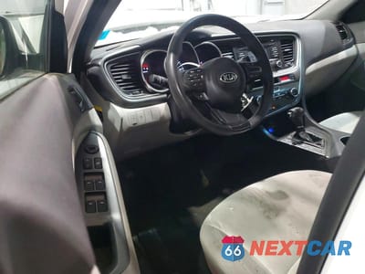 Zdjęcie 8 z 12 samochodu: 2014 KIA OPTIMA LX VIN:KNAGM4A79E5469990 - miniatura
