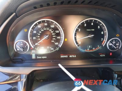 Zdjęcie 9 z 12 samochodu: 2018 BMW X5 XDRIVE35I VIN:5UXKR0C54J0X85208 - miniatura