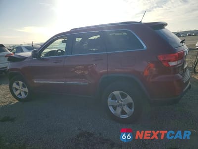 Drugie zdjęcie samochodu z przodu: 2013 JEEP GRAND CHEROKEE LAREDO VIN:1C4RJFAG1DC528587 - miniatura
