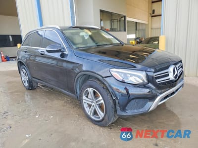 Czwarte zdjęcie samochodu z boku: 2019 MERCEDES-BENZ GLC 350E VIN:WDC0G5EB4KF549021 - miniatura