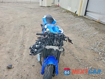 Drugie zdjęcie samochodu z przodu: 2015 SUZUKI GSX-R600 VIN:JS1GN7FA2F2101363 - miniatura