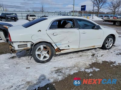 Trzecie zdjęcie samochodu z tyłu: 2010 CHEVROLET MALIBU LS VIN:1G1ZB5E09AF203449 - miniatura