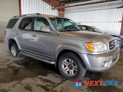 Czwarte zdjęcie samochodu z boku: 2004 TOYOTA SEQUOIA SR5 VIN:5TDBT44A44S210176 - miniatura