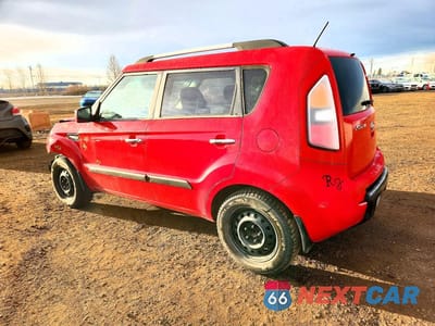 Drugie zdjęcie samochodu z przodu: 2011 KIA SOUL + VIN:KNDJT2A2XB7228895 - miniatura