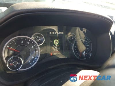 Zdjęcie 9 z 12 samochodu: 2024 RAM 2500 TRADESMAN VIN:3C6UR5CJ7RG114909 - miniatura