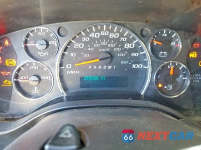 Zdjęcie 9 z 13 samochodu: 2017 CHEVROLET EXPRESS 2500 CARGO DELIVERY VAN VIN:1GCWGAF13H1325386 - miniatura