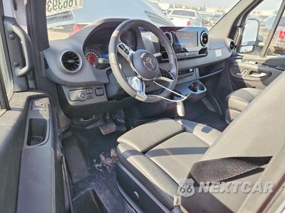 Zdjęcie 8 z 12 samochodu: 2025 MERCEDES BENZ SPRINTER 3500 XD DELIVERY VAN VIN:W1Y8ND6YXST225189 - miniatura