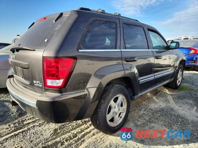Trzecie zdjęcie samochodu z tyłu: 2005 JEEP GRAND CHEROKEE LIMITED VIN:1J4HR58285C650772 - miniatura
