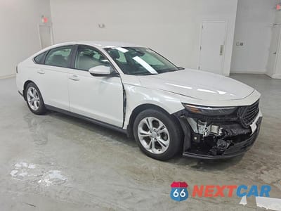 Czwarte zdjęcie samochodu z boku: 2025 HONDA ACCORD LX VIN:1HGCY1F23SA034002 - miniatura