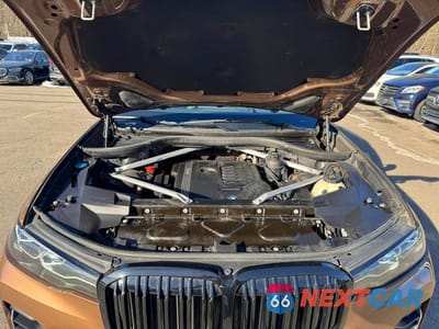 Zdjęcie 8 z 10 samochodu: 2020 BMW X7 XDRIVE40I VIN:5UXCW2C09L9A00387 - miniatura