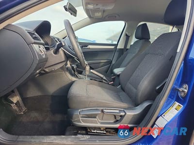 Zdjęcie 7 z 12 samochodu: 2017 VOLKSWAGEN PASSAT S VIN:1VWAT7A34HC074722 - miniatura