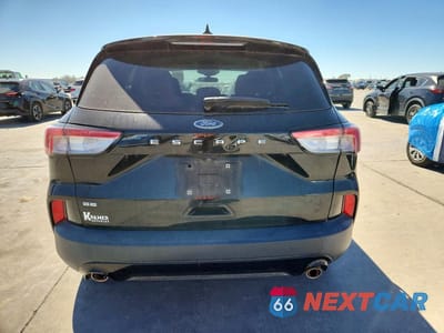 Zdjęcie 6 z 13 samochodu: 2021 FORD ESCAPE SE VIN:1FMCU0G68MUA47430 - miniatura