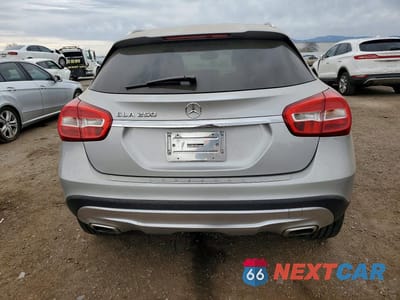 Zdjęcie 6 z 11 samochodu: 2016 MERCEDES-BENZ GLA 250 VIN:WDCTG4EB6GJ255678 - miniatura