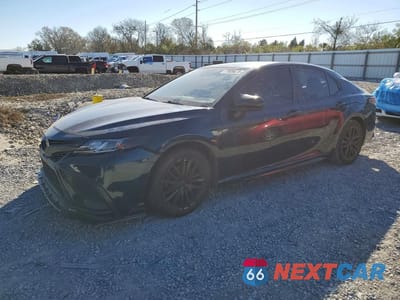 2021 TOYOTA CAMRY SE 4T1G11AK3MU453850 - główne zdjęcie licytacji z USA - miniatura