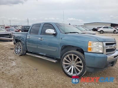 Czwarte zdjęcie samochodu z boku: 2009 CHEVROLET SILVERADO C1500 VIN:3GCEC13C29G269389 - miniatura