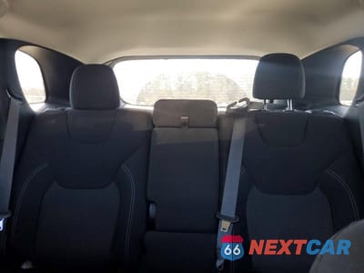 Zdjęcie 10 z 12 samochodu: 2019 JEEP CHEROKEE LATITUDE VIN:1C4PJLCB1KD486467 - miniatura