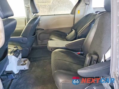 Zdjęcie 11 z 13 samochodu: 2014 TOYOTA SIENNA SPORT VIN:5TDXK3DC4ES428690 - miniatura