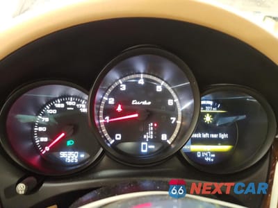 Zdjęcie 9 z 14 samochodu: 2015 PORSCHE MACAN TURBO VIN:WP1AF2A53FLB91265 - miniatura