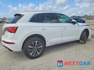 Trzecie zdjęcie samochodu z tyłu: 2021 AUDI Q5 PREMIUM VIN:WA1AAAFY8M2071830 - miniatura