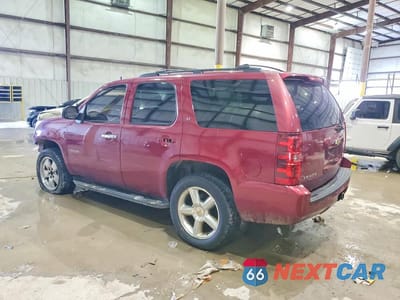 Drugie zdjęcie samochodu z przodu: 2010 CHEVROLET TAHOE K1500 LT VIN:1GNUKBE04AR114118 - miniatura