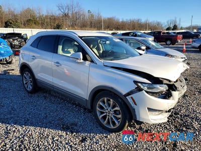 Czwarte zdjęcie samochodu z boku: 2019 LINCOLN MKC SELECT VIN:5LMCJ2C92KUL04290 - miniatura