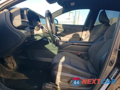 Zdjęcie 7 z 14 samochodu: 2024 TOYOTA CROWN XLE VIN:JTDAAAAFXR3027440 - miniatura